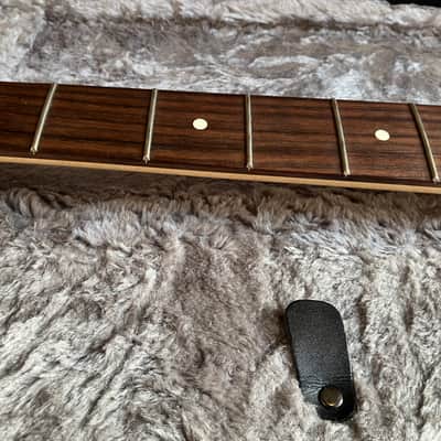 Immagine LEFTY Fender American Professional I Precision P BASS NECK '63 - 9