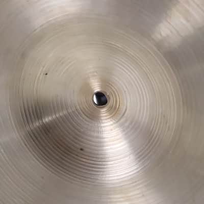 Zildjian 24" A. Avedis Medium Sizzle Ride Cymbal Vintage 1980's image 16