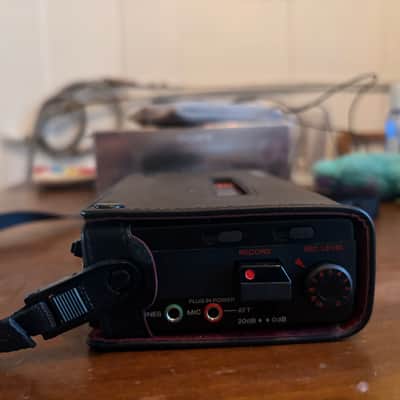 Sony WM-D6C Professional Walkman Portable Stereo Cassette Recorder - Perfect - With OVP, case, strap, microphone, headphones image 3