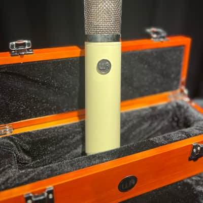 Warm Audio WA-251 Large Diaphragm Multipattern Tube Condenser Microphone image 1