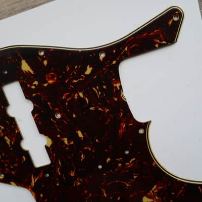 62 Fender Jazz  Celluloid / Nitrate  Beautiful Vintage relic '60-'71 Tortoise USA Vintage AVRI image 13