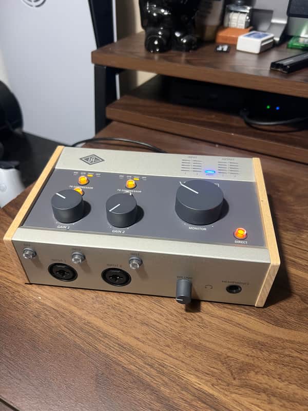 Universal Audio Volt 276 USB-C Audio Interface 2021 - Present - Tan / Gray image 1