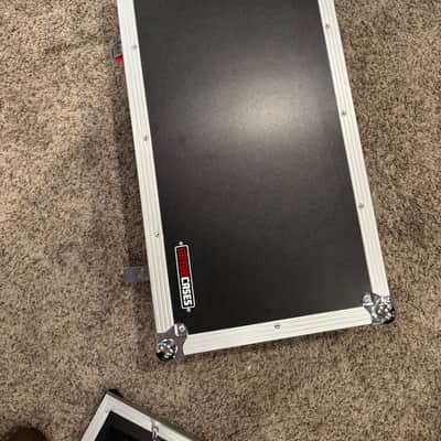 Gator G-TOUR-PEDALBOARD-LGW Large ATA Pedalboard 24x11" with Wheels 2010s - Black image 5