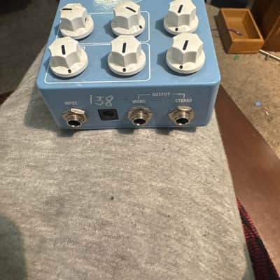 JHS Artificial Blonde Madison Cunningham Signature Vibrato 2022 - Present - Blue image 3
