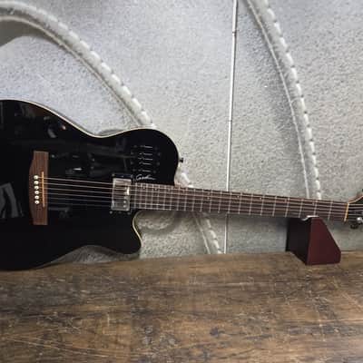 Godin A6 Ultra image 1