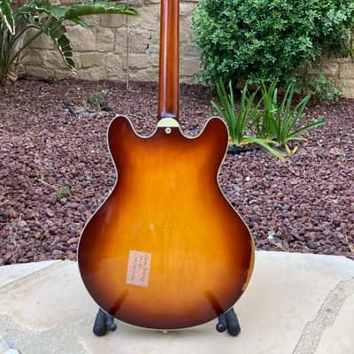 Eastman T64/v Thinline with Bigsby 2021 - Present - Gold Burst image 5