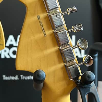 Fender American Professional Classic Jaguar  2025 - Faded Sherwood Green Metallic / 8lbs. 6.6oz. #US25088090 image 9