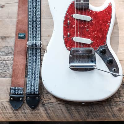 Vintage Blue 60s/70s Hippie Guitar Strap / Real Suede Backing / Handmade in the UK image 4