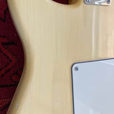 DEARNALEY STRATOCASTER 1999 - OUTSTANDING BIRDSEYE MAPLE AND BLONDE, GREAT SOUND AND PLAYABILITY image 9