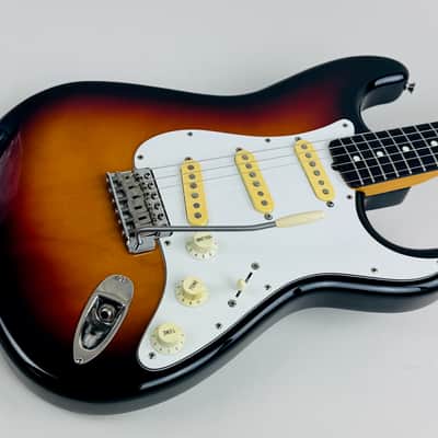 Fender ST-62 Stratocaster, MIJ 1991 - Sunburst image 8