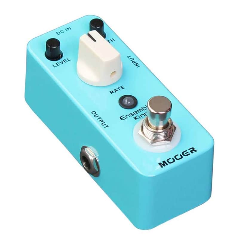 Mooer Ensemble King Analogue Chorus Effects Pedal Blue