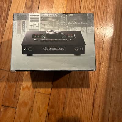Universal Audio Apollo Twin DUO MKII Thunderbolt Audio Interface with box and cables! image 7