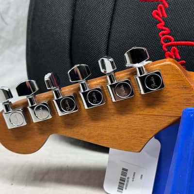 Fender American Acoustasonic Jazzmaster Guitar with Gig Bag 2021 - Ocean Turquoise / Ebony fingerboard image 8