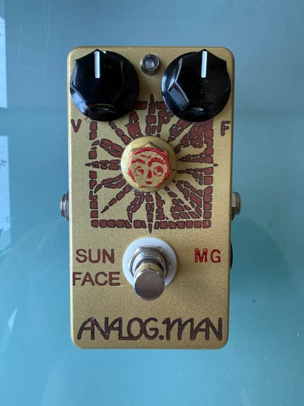 Analogman Sun face NKT275 Red Dot – Medium Gain (MG) 2021 - Golden
