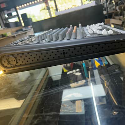 Mackie ProFX12 12-Channel Effects Mixer 2009 - 2015 - Dark Gray image 4