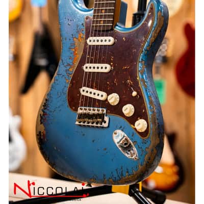 Fender Custom Limited Edition Roasted '60s Stratocaster Super Heavy Relic Aged Lake Placid Blue 3 Color Sunburst image 15