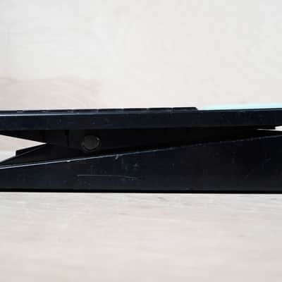Boss FV-50H High-Impedance Stereo Volume Pedal image 3