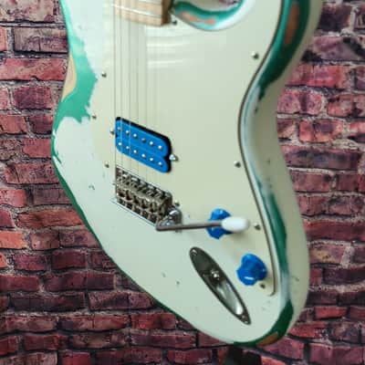 Gaylord Guitars Custom Shop Hummer 2026 - Snow White over Green Machine Metallic image 16