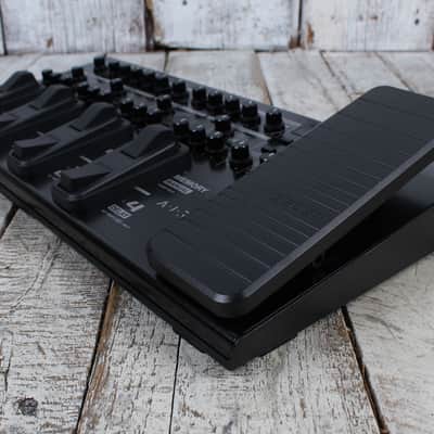 Boss ME-90 Multi Effects Electric Guitar Effects Pedal and Expression Pedal ME90 image 9