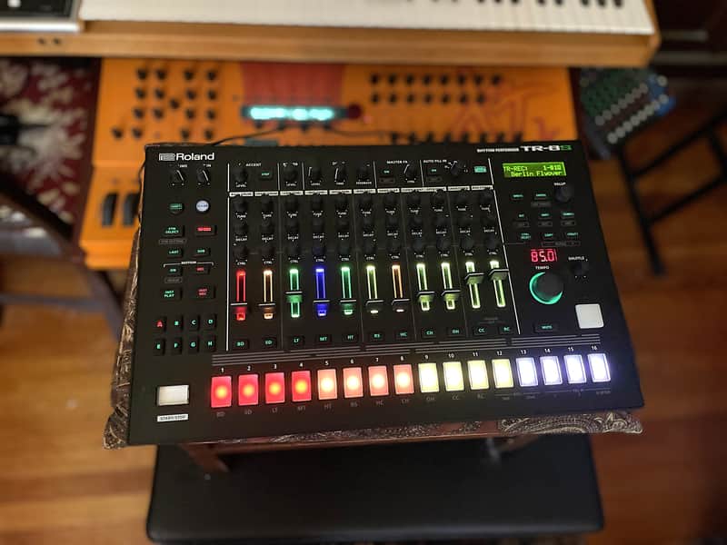 Roland TR-8S AIRA Rhythm Performer with Sample Playback 2018 - Present - Black image 1