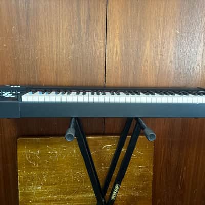 Roland RD-64 Fully Weighted 64key Digital Stage Piano SuperNATURAL Sounds w/ bag image 5