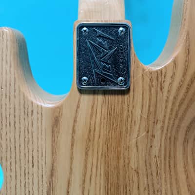 1982 Peavey T-40 Bass w/ Flats image 6