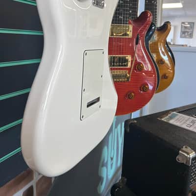Fender Player Stratocaster Polar White 2021 Electric Guitar image 10