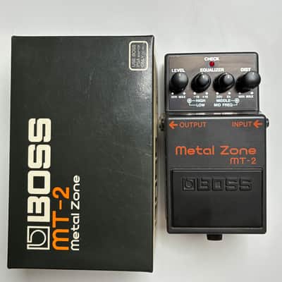 2004 LIKE NEW Boss MT-2 Metal Zone (Silver Label) 1991 - Present - Black image 1