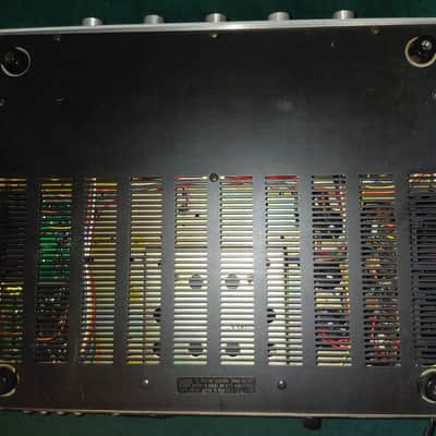 Marantz Model 2215 15-Watt Stereo Solid-State Receiver 1971 - 1973 - Fully Restored Silver with Woodgrain Vinyl Cover image 8