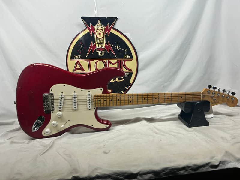Fender Highway One Stratocaster Guitar 2002 - Crimson Red Transparent / Maple neck