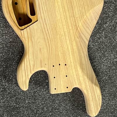 1980s G&L Fullerton Left Handed L-2500 bass Body Unfinished Swamp Ash USA image 4