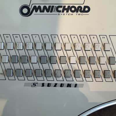 Suzuki OM-84 System Two Omnichord 1984 - Ivory image 4