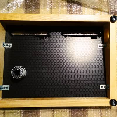 Custom Wood Pedalboard 18" x 13" image 5