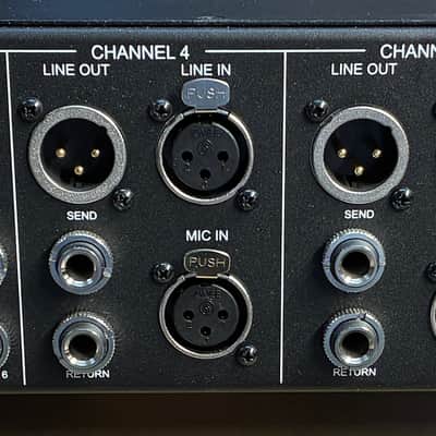 Universal Audio 4-710d 4-Channel Microphone Preamp 2010 - Present - SIlver image 3