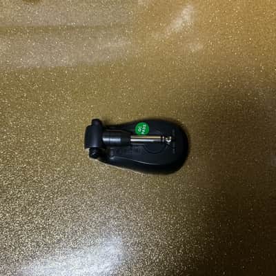 Xvive U2 Wireless Guitar System 2010s - Black used image 6