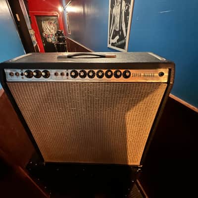 Fender Super Reverb 2-Channel 40-Watt 4x10" Guitar Combo 1968 - 1969 - Silverface image 2