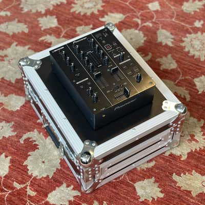 Pioneer DJM-350 with Road Case image 4