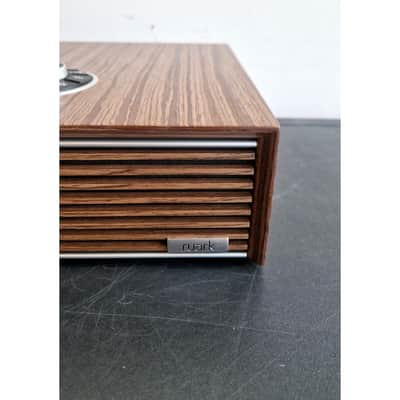 Ruark R610 - Hi-Fi - Walnut - Like New w/ Original Box & Soft Case image 8