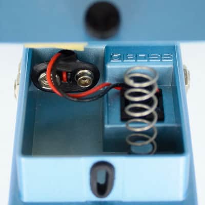 Boss MO-2 Multi Overtone Guitar Effect Pedal Z5D7901 image 9