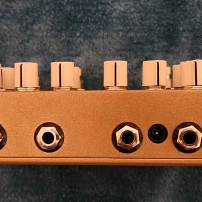 Immagine Walrus Audio Fathom / Slö 2020 - Gold - 2