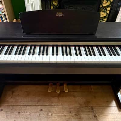 Yamaha Arius YDP 161 Mid 2018 image 4