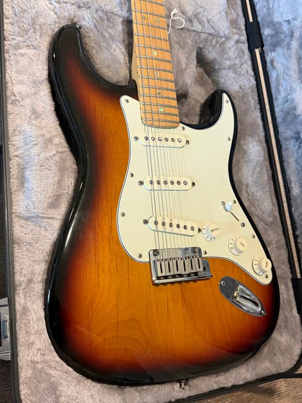 Fender american deluxe stratocaster with ohsc