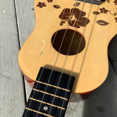 Leolani Hawaii Ukulele image 7