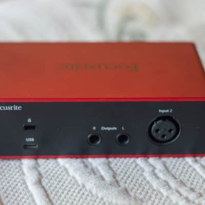 Focusrite Scarlett solo 4th studio 2024 aprox. image 7