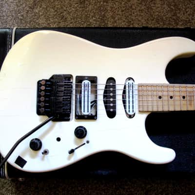 Up to 07/07! Fender HM Strat 1988 Original /Greg Howe,Introspection Mode/ +Case!FREE shipping in EU! image 7