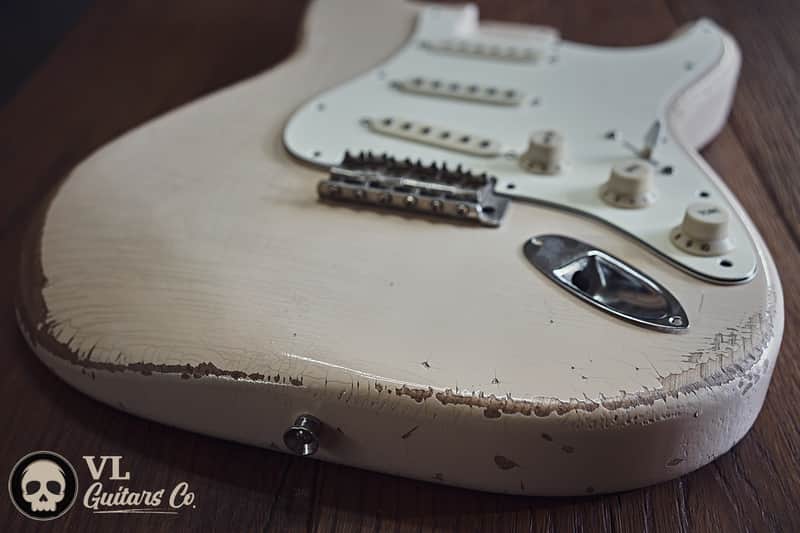 Stratocaster Vintage White Relic Body image 1