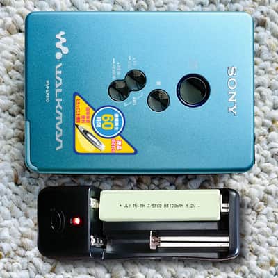 Sony WM-EX610 Walkman Cassette Player, Awesome Candy Blue ! Working ! image 1
