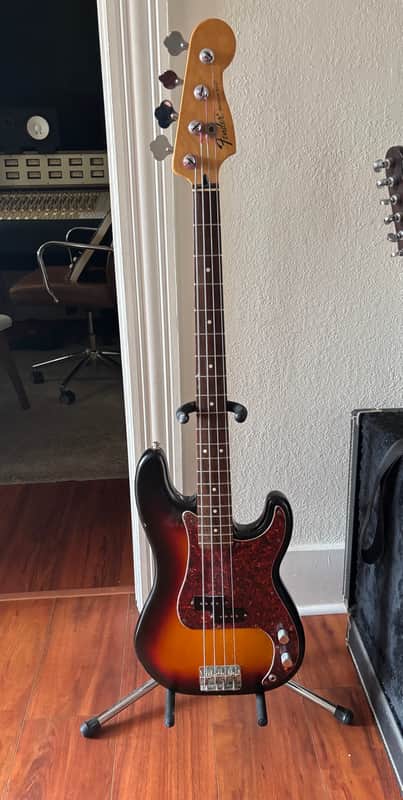 Fender Standard Precision Bass 2009 - 2017 MIM image 1