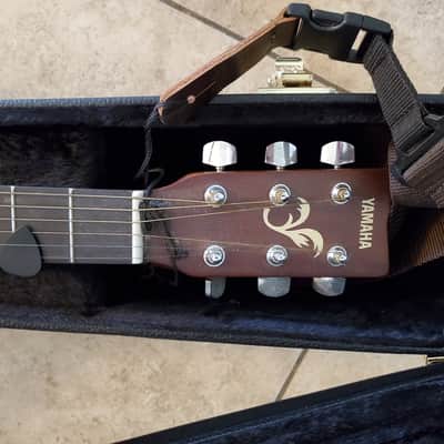 Yamaha FG-401 with hard case image 6