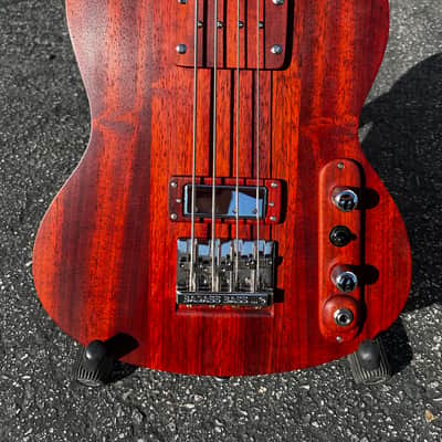 SG style Dearwater short scale bass 2026 - Oil finish image 2